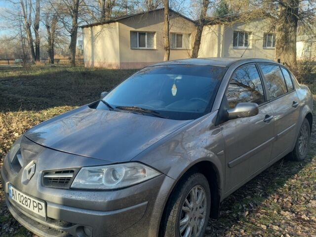 Серый Рено 5, объемом двигателя 1.6 л и пробегом 382 тыс. км за 3200 $, фото 5 на Automoto.ua