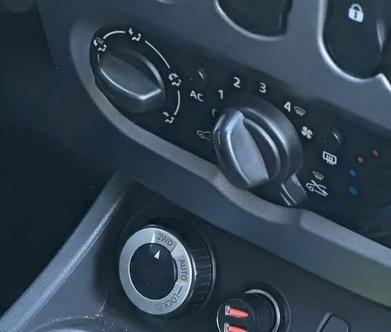 Серый Рено 5, объемом двигателя 1.6 л и пробегом 260 тыс. км за 7500 $, фото 8 на Automoto.ua