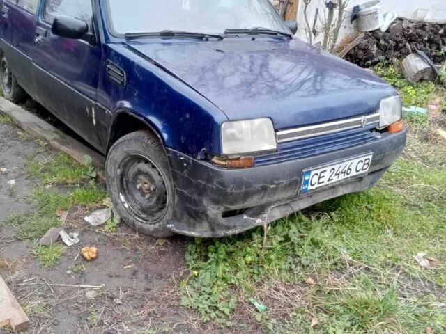 Синий Рено 5, объемом двигателя 1.4 л и пробегом 220 тыс. км за 400 $, фото 1 на Automoto.ua