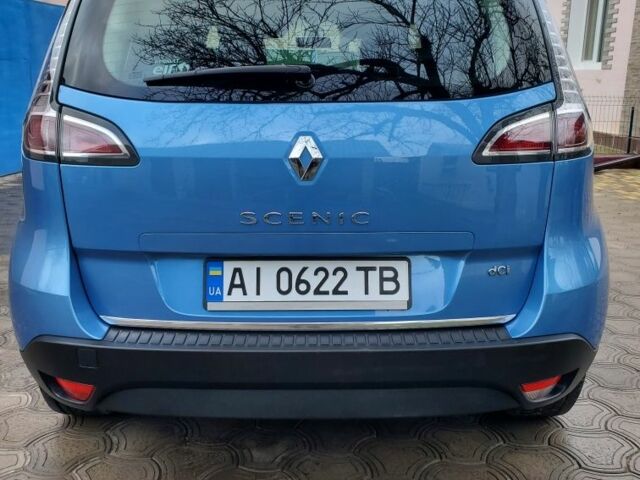 Синий Рено 5, объемом двигателя 1.5 л и пробегом 215 тыс. км за 8950 $, фото 2 на Automoto.ua