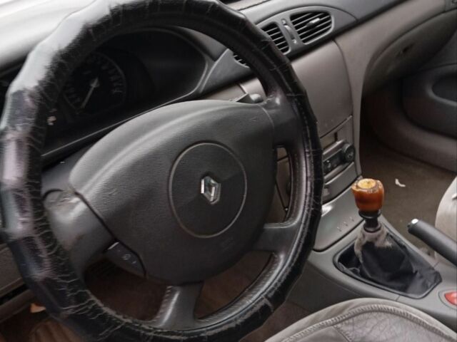 Синій Рено 5, об'ємом двигуна 0 л та пробігом 320 тис. км за 2000 $, фото 6 на Automoto.ua