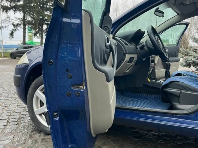 Синий Рено 5, объемом двигателя 1.4 л и пробегом 2 тыс. км за 4750 $, фото 9 на Automoto.ua