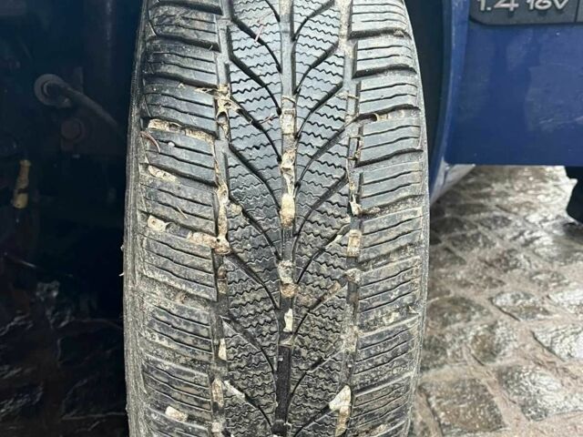 Синий Рено 5, объемом двигателя 1.4 л и пробегом 2 тыс. км за 4750 $, фото 17 на Automoto.ua