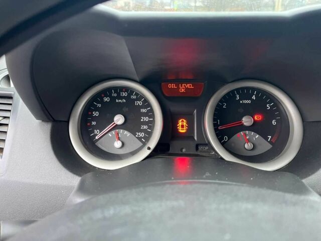 Синий Рено 5, объемом двигателя 1.4 л и пробегом 2 тыс. км за 4750 $, фото 10 на Automoto.ua