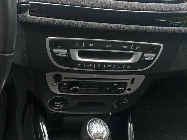 Синий Рено 5, объемом двигателя 1.5 л и пробегом 375 тыс. км за 6800 $, фото 6 на Automoto.ua
