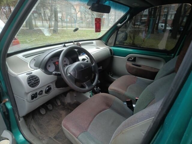 Зеленый Рено 5, объемом двигателя 1.6 л и пробегом 353 тыс. км за 4000 $, фото 2 на Automoto.ua