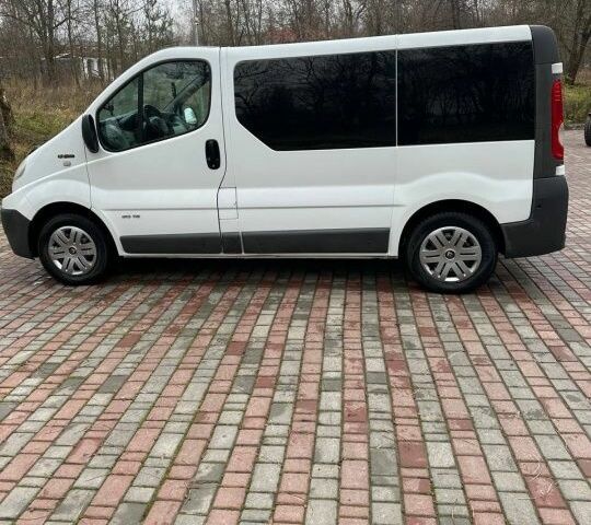 Белый Рено 6, объемом двигателя 2 л и пробегом 264 тыс. км за 12000 $, фото 2 на Automoto.ua