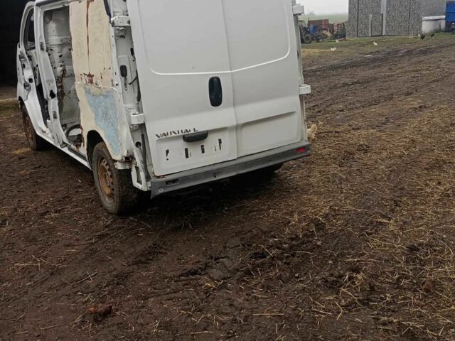 Білий Рено 6, об'ємом двигуна 2.4 л та пробігом 201 тис. км за 1426 $, фото 1 на Automoto.ua