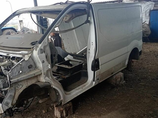 Білий Рено 6, об'ємом двигуна 2.4 л та пробігом 201 тис. км за 1426 $, фото 4 на Automoto.ua