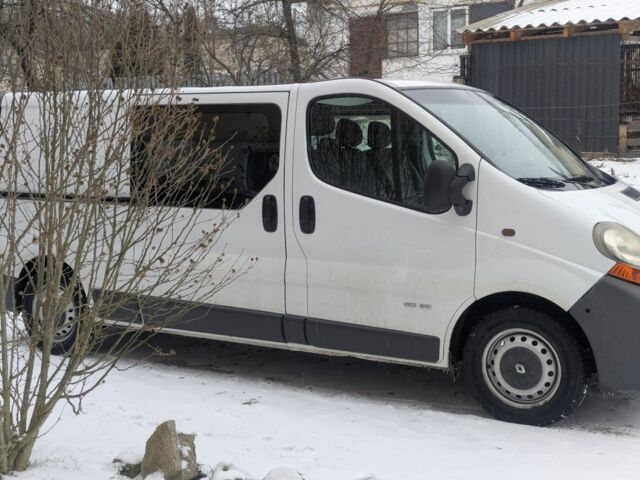 Белый Рено 6, объемом двигателя 9 л и пробегом 392 тыс. км за 7000 $, фото 2 на Automoto.ua