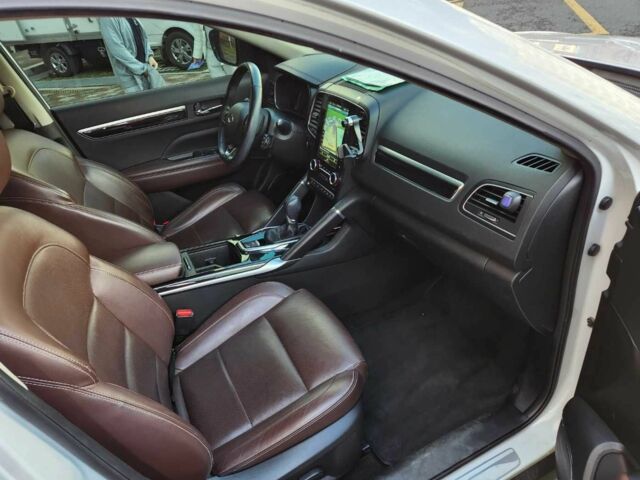 Белый Рено 6, объемом двигателя 2 л и пробегом 58 тыс. км за 6497 $, фото 4 на Automoto.ua