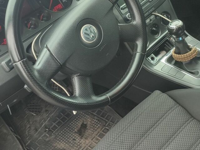 Синий Рено 6, объемом двигателя 1.6 л и пробегом 250 тыс. км за 6000 $, фото 3 на Automoto.ua