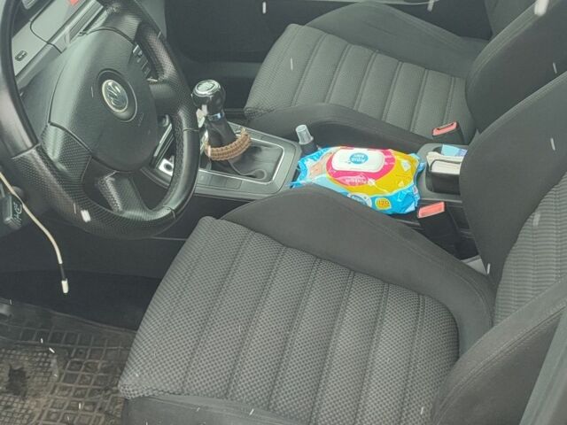 Синий Рено 6, объемом двигателя 1.6 л и пробегом 250 тыс. км за 6000 $, фото 1 на Automoto.ua