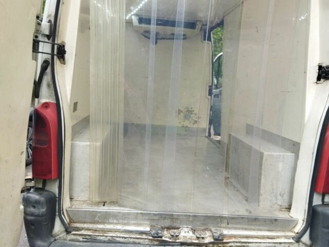 Белый Рено 8, объемом двигателя 2.5 л и пробегом 580 тыс. км за 4300 $, фото 4 на Automoto.ua