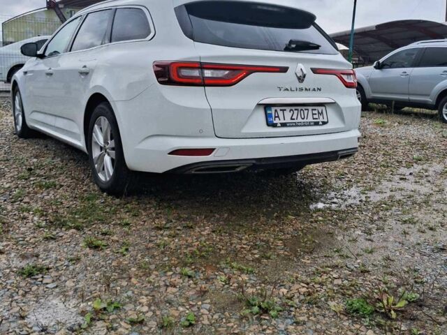 Белый Рено 8, объемом двигателя 1.5 л и пробегом 215 тыс. км за 313 $, фото 1 на Automoto.ua