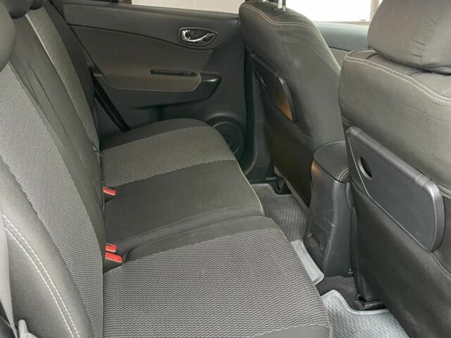 Черный Рено 8, объемом двигателя 2 л и пробегом 148 тыс. км за 7500 $, фото 7 на Automoto.ua