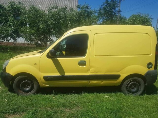 Желтый Рено 8, объемом двигателя 6 л и пробегом 293 тыс. км за 1500 $, фото 5 на Automoto.ua