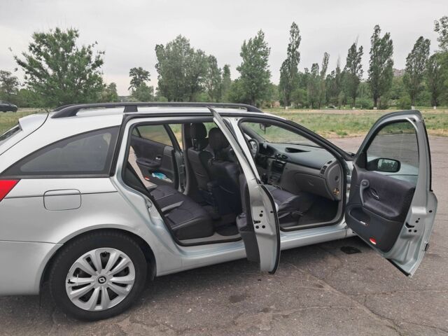 Серый Рено 8, объемом двигателя 1.9 л и пробегом 405 тыс. км за 3600 $, фото 15 на Automoto.ua