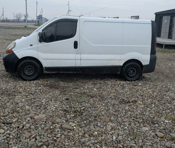 Белый Рено 9, объемом двигателя 1.9 л и пробегом 400 тыс. км за 4900 $, фото 3 на Automoto.ua