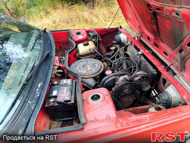 Красный Рено 9, объемом двигателя 1.4 л и пробегом 250 тыс. км за 850 $, фото 5 на Automoto.ua