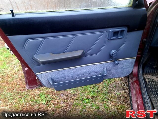 Красный Рено 9, объемом двигателя 1.5 л и пробегом 179 тыс. км за 500 $, фото 12 на Automoto.ua