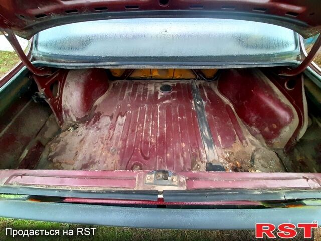 Красный Рено 9, объемом двигателя 1.5 л и пробегом 179 тыс. км за 500 $, фото 4 на Automoto.ua