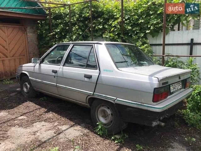 Серый Рено 9, объемом двигателя 1.4 л и пробегом 100 тыс. км за 650 $, фото 2 на Automoto.ua