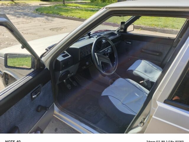 Серый Рено 9, объемом двигателя 1.4 л и пробегом 210 тыс. км за 1423 $, фото 5 на Automoto.ua