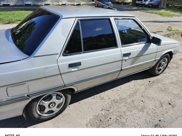 Серый Рено 9, объемом двигателя 1.4 л и пробегом 210 тыс. км за 1423 $, фото 2 на Automoto.ua