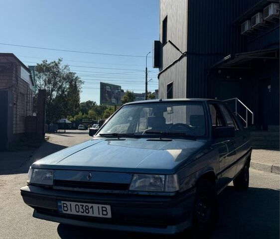 Синий Рено 9, объемом двигателя 1.4 л и пробегом 276 тыс. км за 1200 $, фото 5 на Automoto.ua