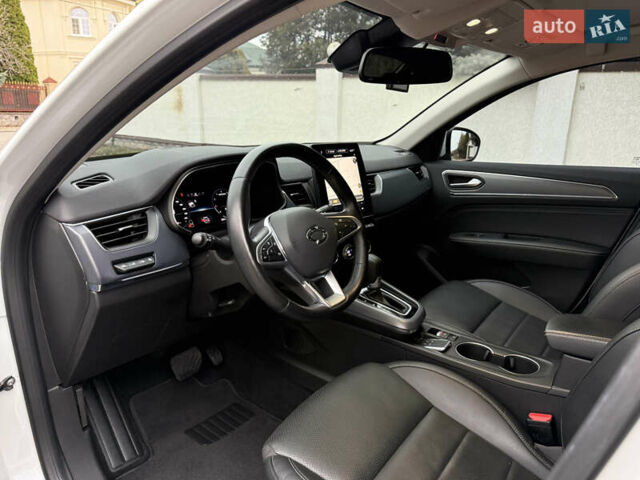 Белый Рено Arkana, объемом двигателя 1.33 л и пробегом 50 тыс. км за 15750 $, фото 13 на Automoto.ua