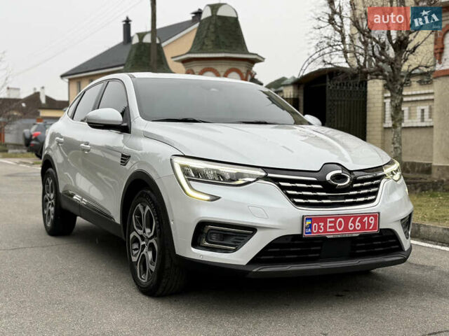 Белый Рено Arkana, объемом двигателя 1.33 л и пробегом 50 тыс. км за 15750 $, фото 1 на Automoto.ua