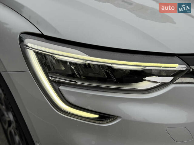 Белый Рено Arkana, объемом двигателя 1.33 л и пробегом 50 тыс. км за 15750 $, фото 12 на Automoto.ua