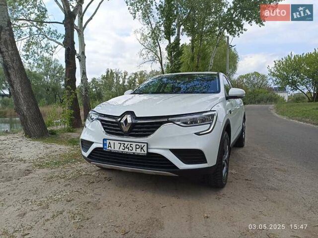 Белый Рено Arkana, объемом двигателя 1.6 л и пробегом 91 тыс. км за 15200 $, фото 3 на Automoto.ua