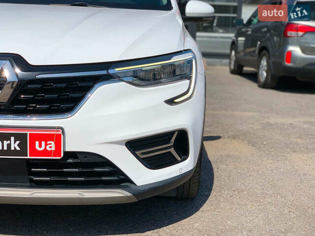 Белый Рено Arkana, объемом двигателя 1.6 л и пробегом 240 тыс. км за 20690 $, фото 9 на Automoto.ua