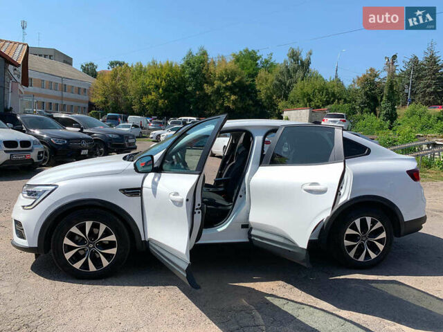 Белый Рено Arkana, объемом двигателя 1.6 л и пробегом 240 тыс. км за 20690 $, фото 15 на Automoto.ua