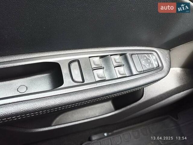 Белый Рено Arkana, объемом двигателя 1.6 л и пробегом 91 тыс. км за 15200 $, фото 54 на Automoto.ua