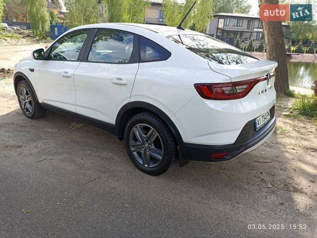 Белый Рено Arkana, объемом двигателя 1.6 л и пробегом 91 тыс. км за 15200 $, фото 28 на Automoto.ua