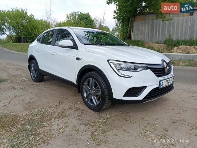 Белый Рено Arkana, объемом двигателя 1.6 л и пробегом 91 тыс. км за 15200 $, фото 1 на Automoto.ua