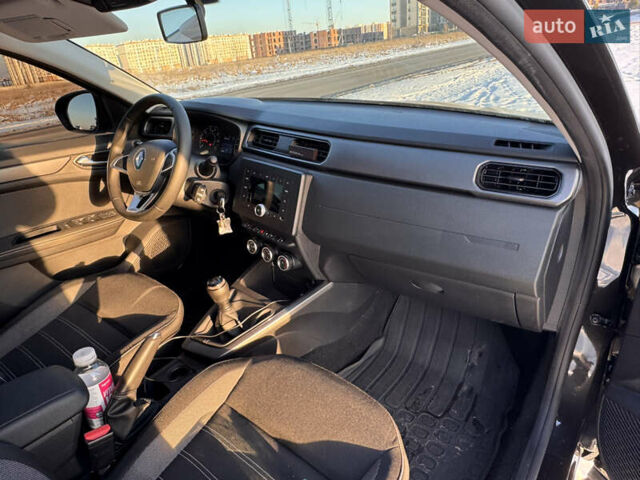 Чорний Рено Arkana, об'ємом двигуна 1.6 л та пробігом 75 тис. км за 15300 $, фото 3 на Automoto.ua