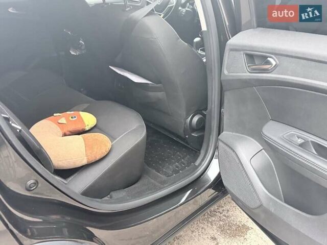 Чорний Рено Arkana, об'ємом двигуна 1.6 л та пробігом 74 тис. км за 16500 $, фото 5 на Automoto.ua