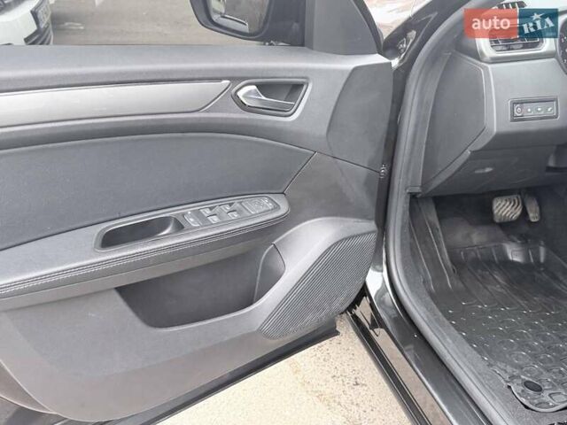 Чорний Рено Arkana, об'ємом двигуна 1.6 л та пробігом 74 тис. км за 16500 $, фото 16 на Automoto.ua