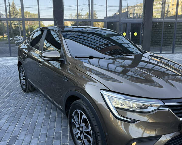 Коричневый Рено Arkana, объемом двигателя 1.33 л и пробегом 117 тыс. км за 16700 $, фото 27 на Automoto.ua