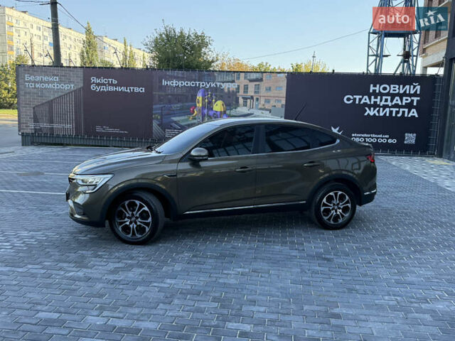 Коричневый Рено Arkana, объемом двигателя 1.33 л и пробегом 117 тыс. км за 16700 $, фото 3 на Automoto.ua