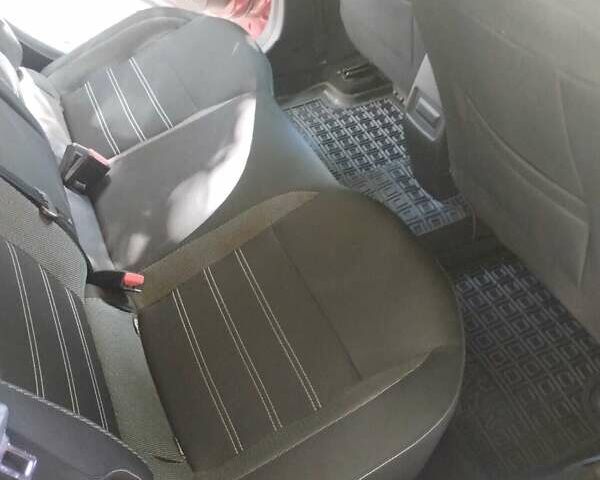 Красный Рено Arkana, объемом двигателя 1.6 л и пробегом 61 тыс. км за 15400 $, фото 7 на Automoto.ua