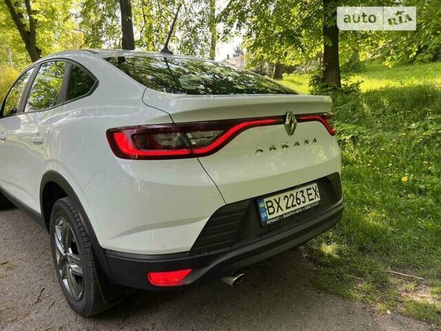 Рено Arkana, объемом двигателя 1.6 л и пробегом 85 тыс. км за 17999 $, фото 10 на Automoto.ua