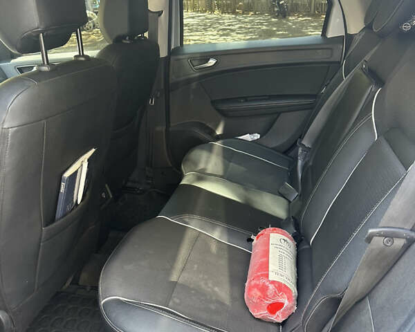 Рено Arkana, об'ємом двигуна 1.33 л та пробігом 142 тис. км за 14200 $, фото 3 на Automoto.ua