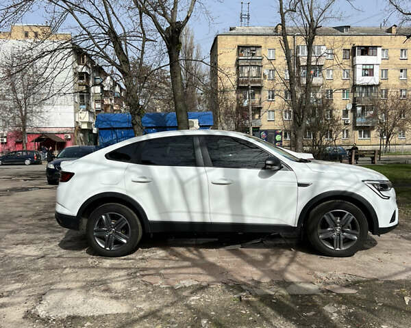 Рено Arkana, объемом двигателя 1.6 л и пробегом 43 тыс. км за 16100 $, фото 3 на Automoto.ua