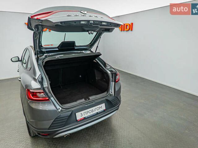 Рено Arkana, объемом двигателя 1.6 л и пробегом 90 тыс. км за 16753 $, фото 6 на Automoto.ua