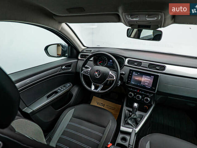 Рено Arkana, объемом двигателя 1.6 л и пробегом 90 тыс. км за 16753 $, фото 10 на Automoto.ua